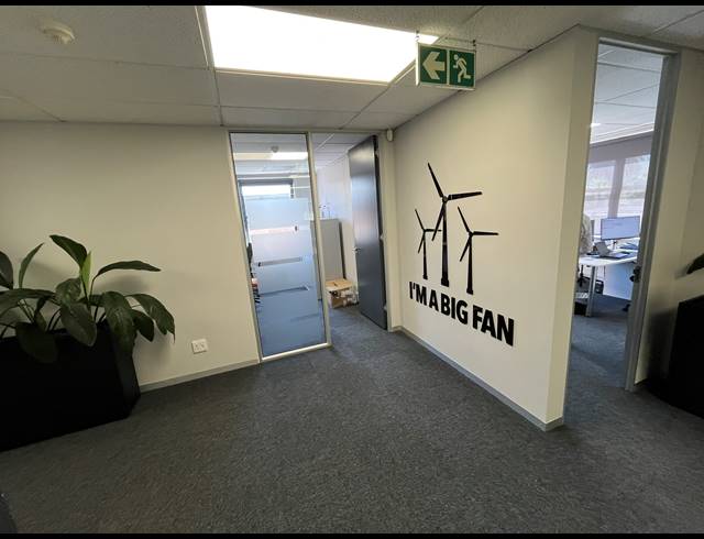 409M² OFFICE TO LET IN NEWLANDS
